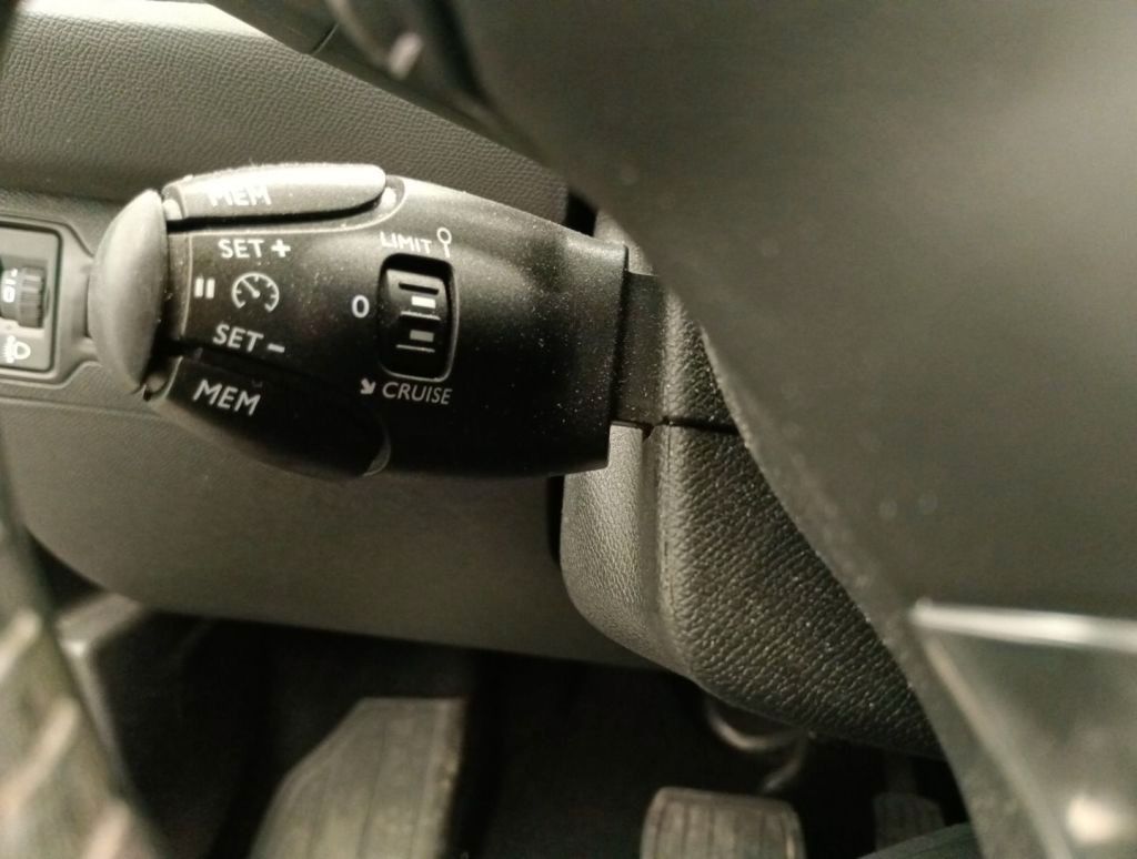 Fahrzeugabbildung Peugeot 308 SW Active 1.5D NAVI/LED/PDC/ALU/TEMPOMAT