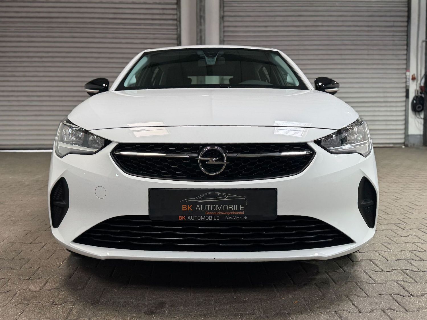 Fahrzeugabbildung Opel Corsa Edition#PDC#Temp#Lekradh.#Spur#SHZ