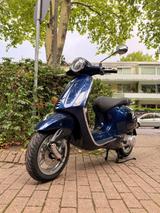 Vespa Primavera 50 - Vespa Motorräder in Köln