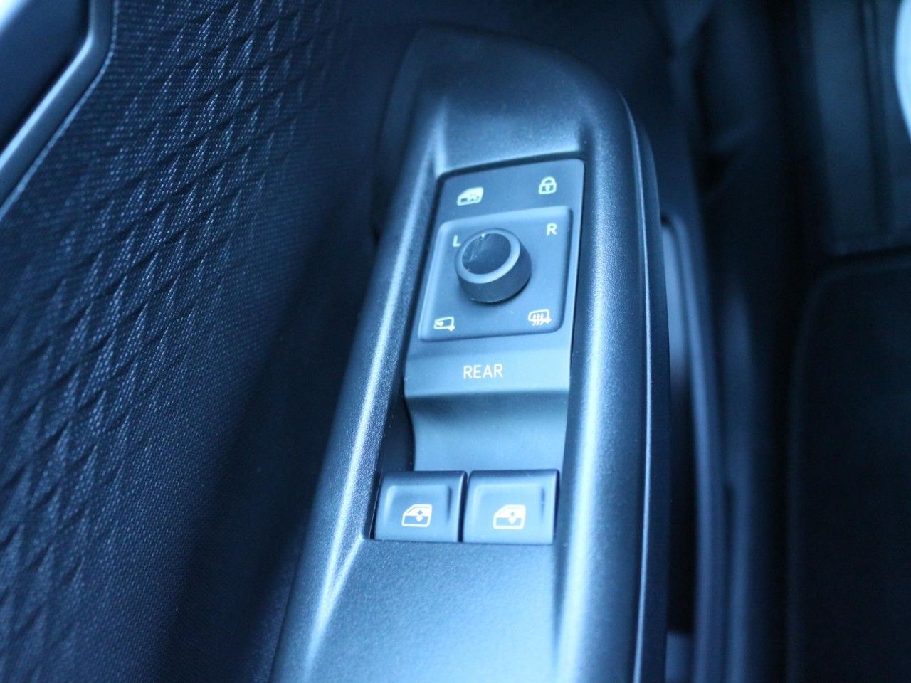 Fahrzeugabbildung CUPRA Born 77 kWh