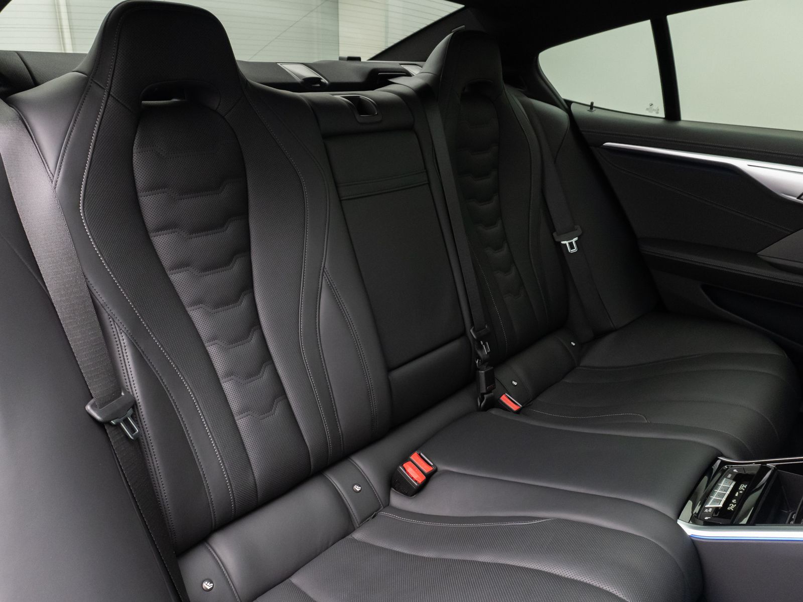 Fahrzeugabbildung BMW M850i xD GranCoupé Panorama Laser H/K SoftCl 20"