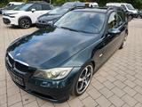 BMW 320 Baureihe 3 Touring 320i - BMW 320 aus 2006: 320i