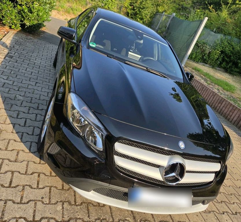 Image of Mercedes-Benz GLA 180