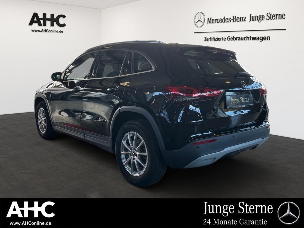 Fahrzeugabbildung Mercedes-Benz GLA 200 AUT KlimaA LED LM Navi PDC ParkAss SHZ