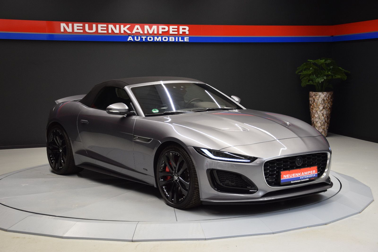 Fahrzeugabbildung Jaguar F-Type Cabrio R-Dynamic Memory Vollleder S-AGA