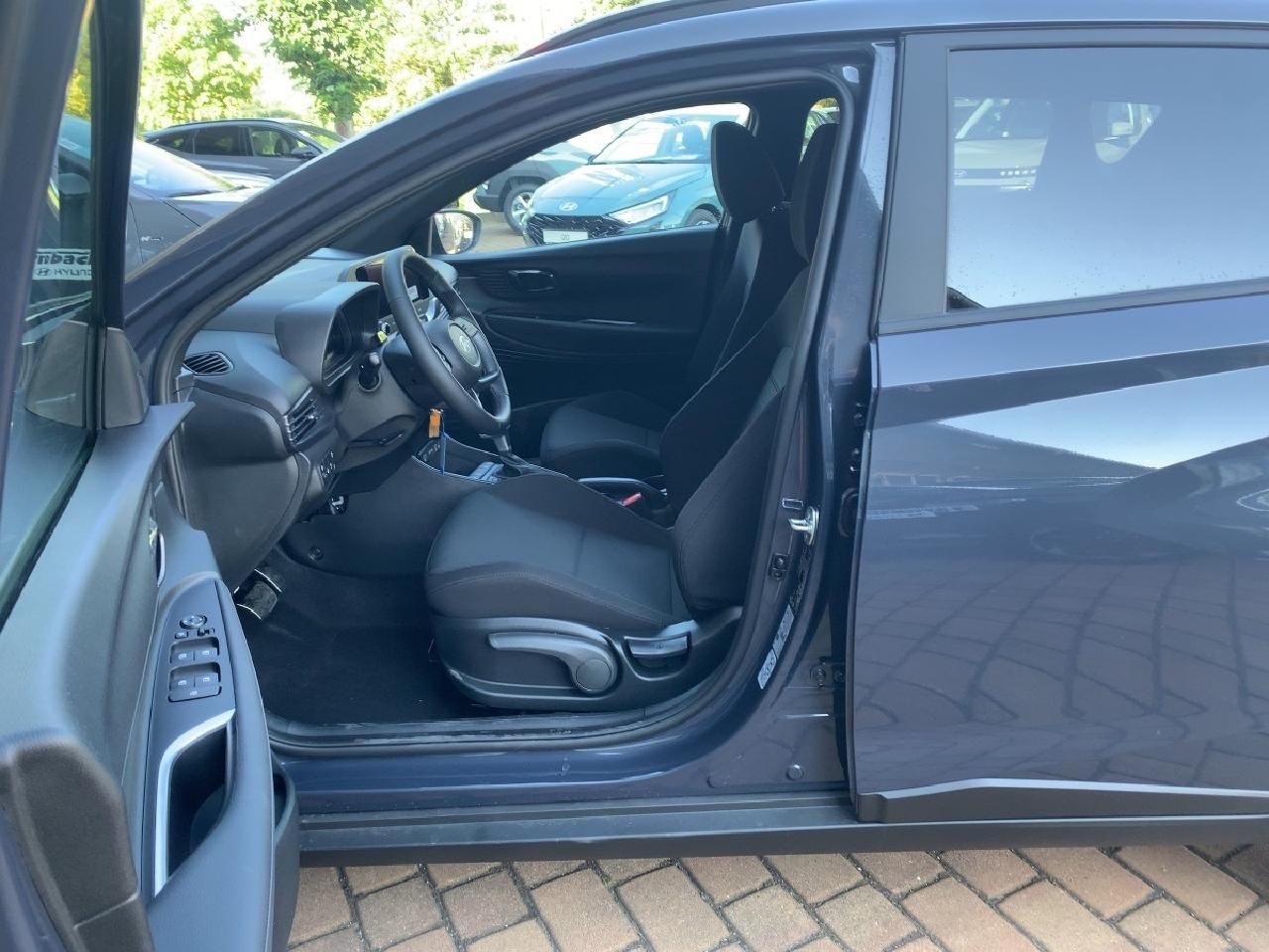 Fahrzeugabbildung Hyundai BAYON Blackline 2WD bis 30.06.!!!