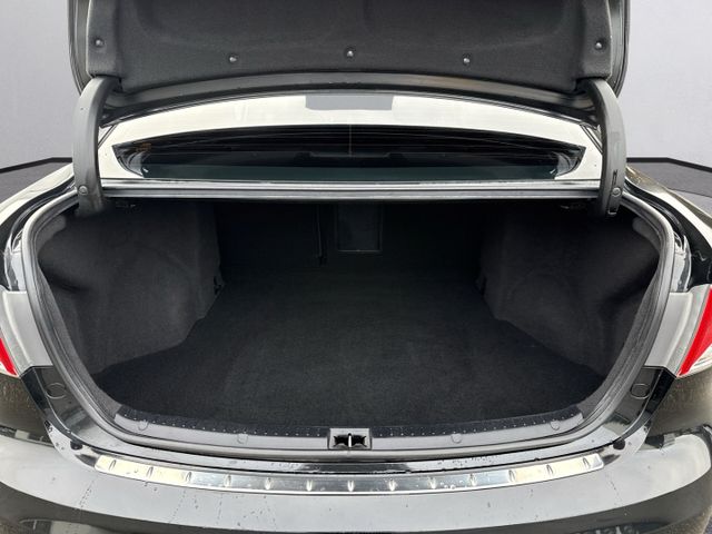 Avensis Executive Klimaautom SHZ Keyless Entry K