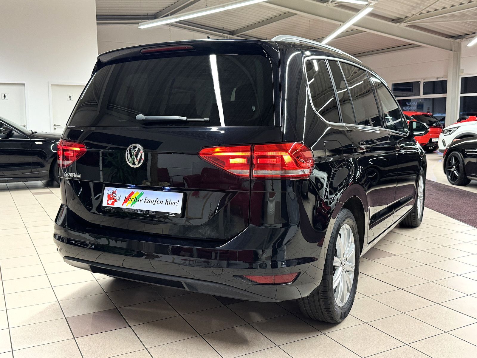 Fahrzeugabbildung Volkswagen Touran 1.5TSI Highline DSG/LED/Navi/ACC/bhz.FS/