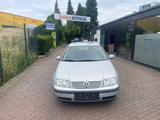 Volkswagen Bora Lim. Basis Klima - Volkswagen Bora in Essen