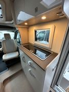 Bürstner Lineo T 700 - Queensbett