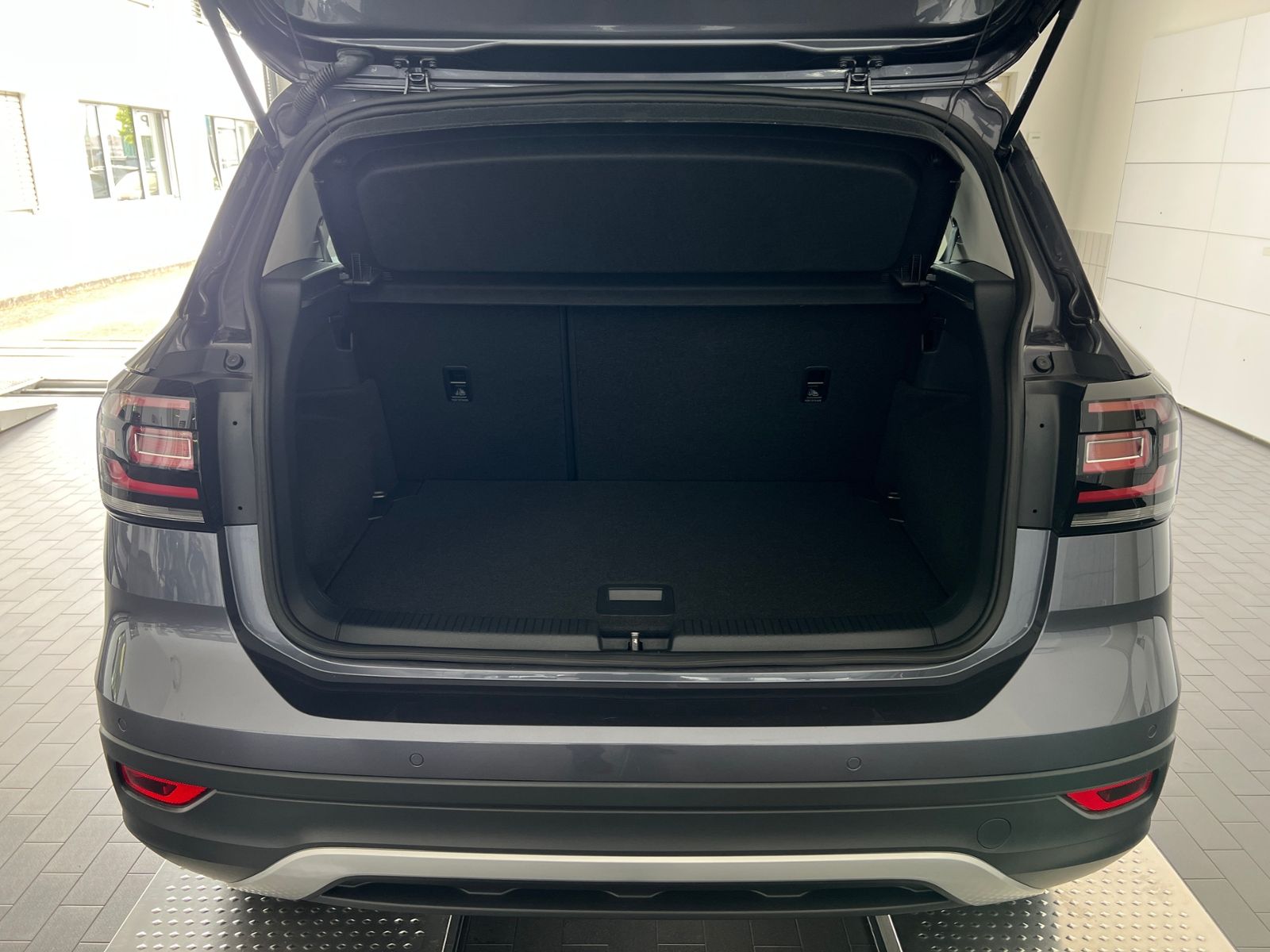 Fahrzeugabbildung Volkswagen T-Cross Life 1.0 TSI DSG *Climatronic, Sitzhzg.,