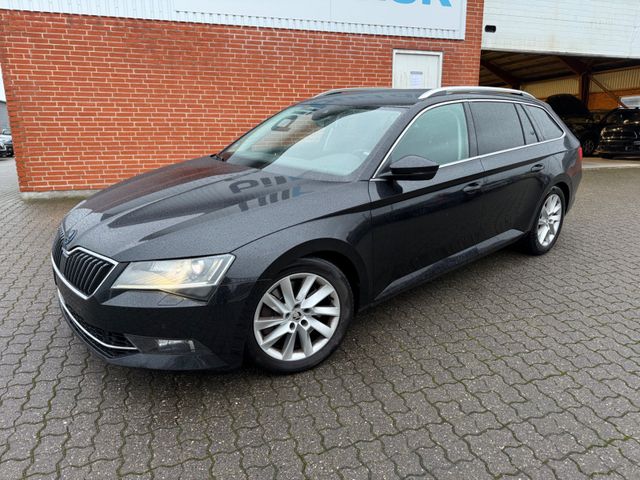 Skoda Superb Combi Style 2,0 TSI DSG 4x4 ONE OWNER