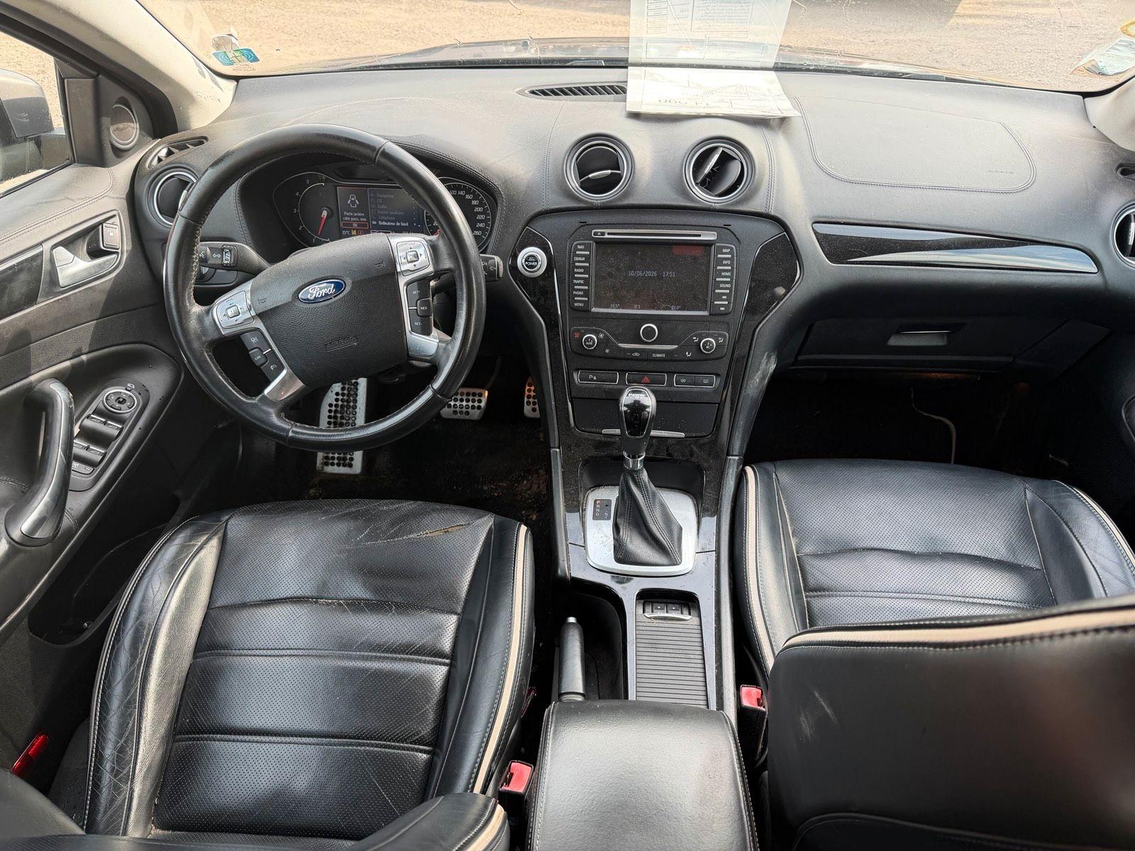Ford Mondeo 2013 — photo 11