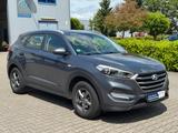 Hyundai Tucson blue Classic 2WD 1.Hand *Garantie *Navi - Hyundai Gebrauchtwagen in Krefeld