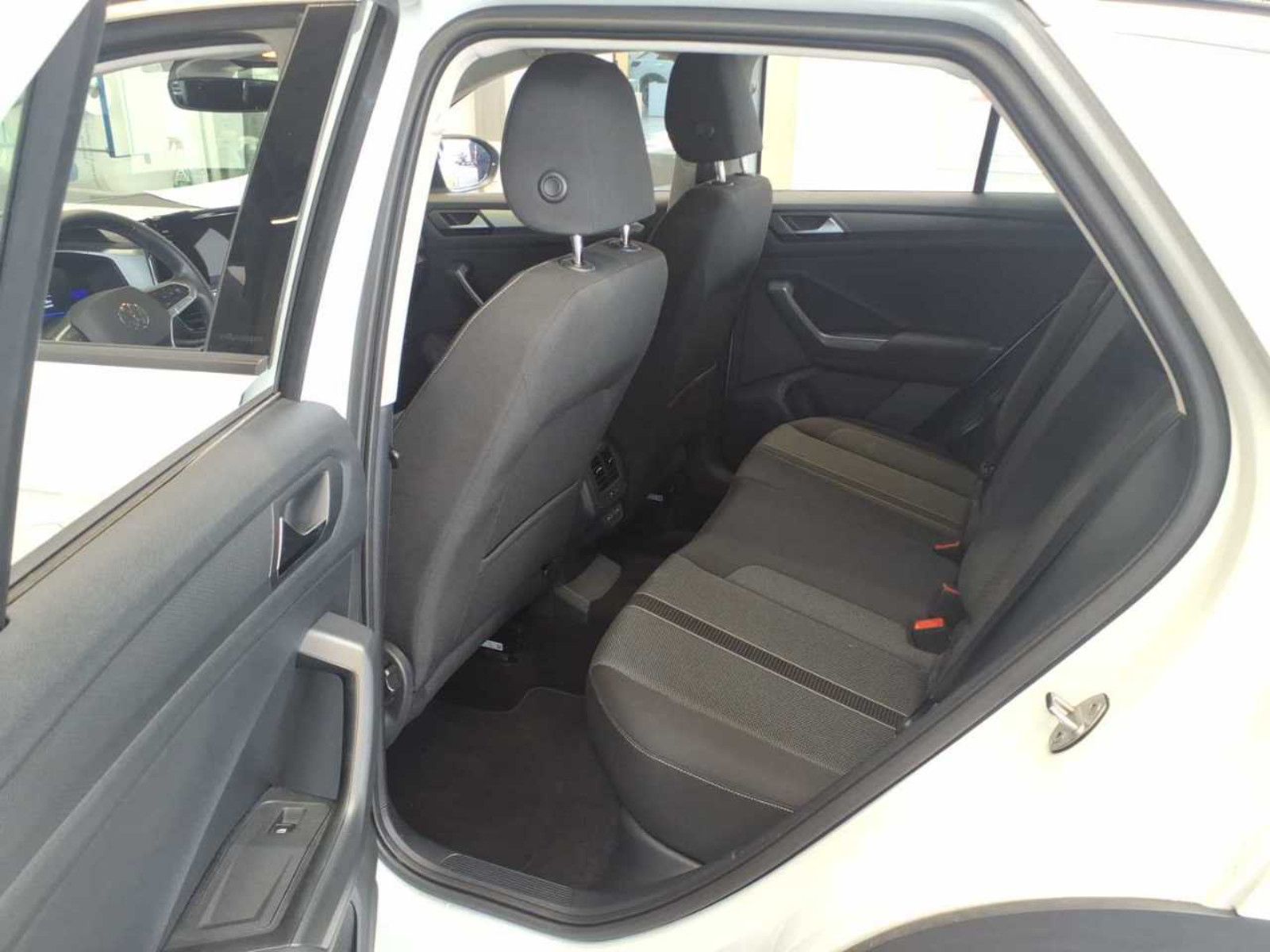 Volkswagen T-Roc - Bild 7