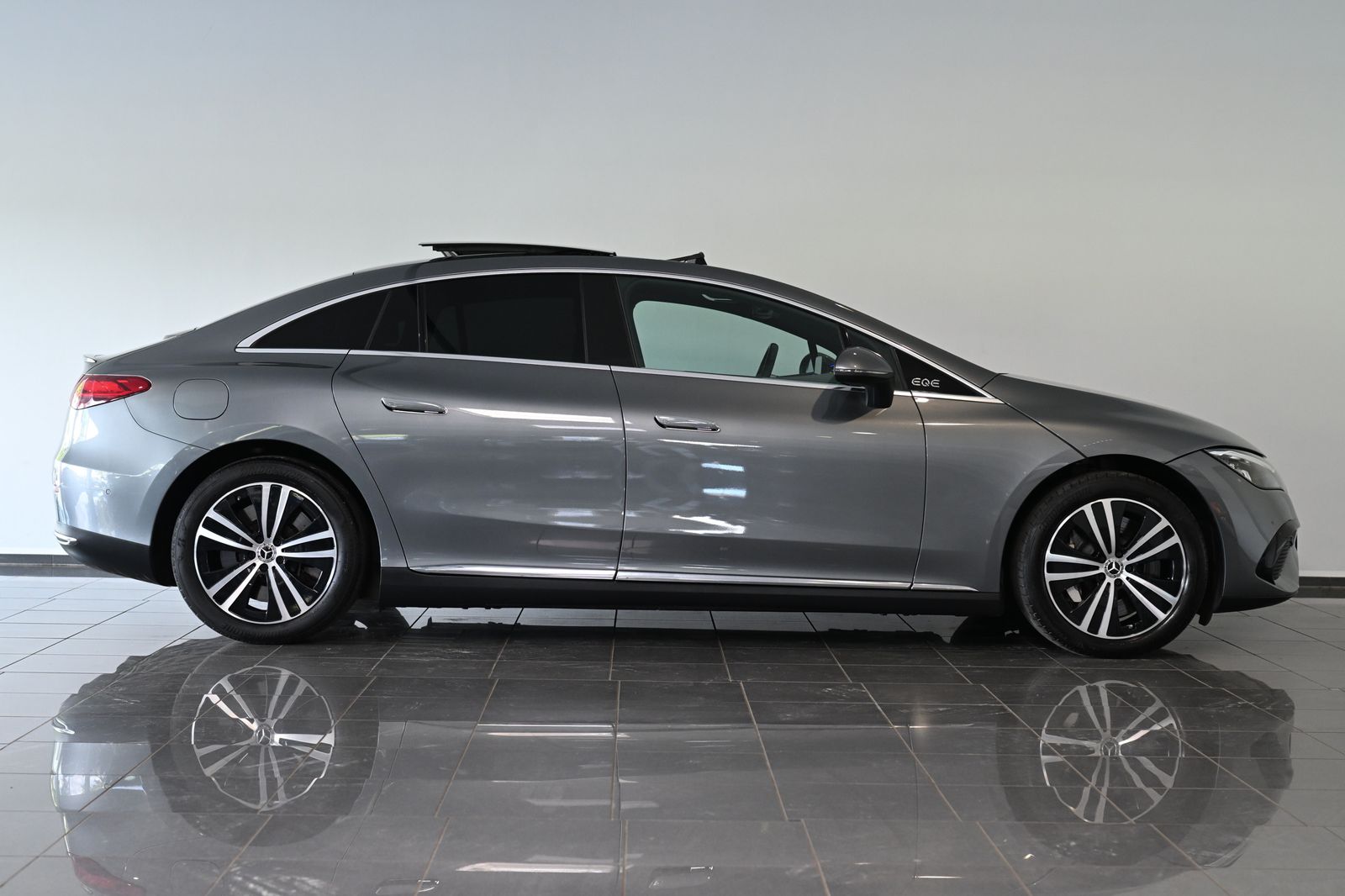 Mercedes-Benz EQE EQE 350 88 kWh Panorama Advanced Plus foto 4
