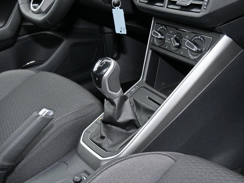 Volkswagen Polo Life 1.0 l 59 kW / 80 PS, миниатюра 10
