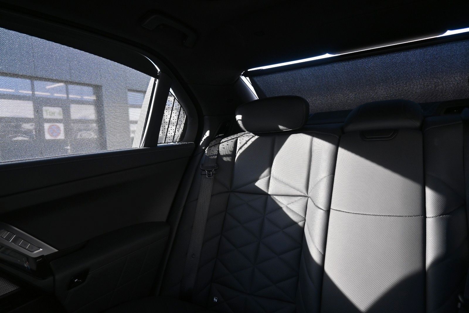 Fahrzeugabbildung BMW 740 d xDrive M Sport*PANO*Shadow*MIETKAUF