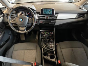 BMW 218d Active Tourer *1.HAND*19%*NAVI*PDC*