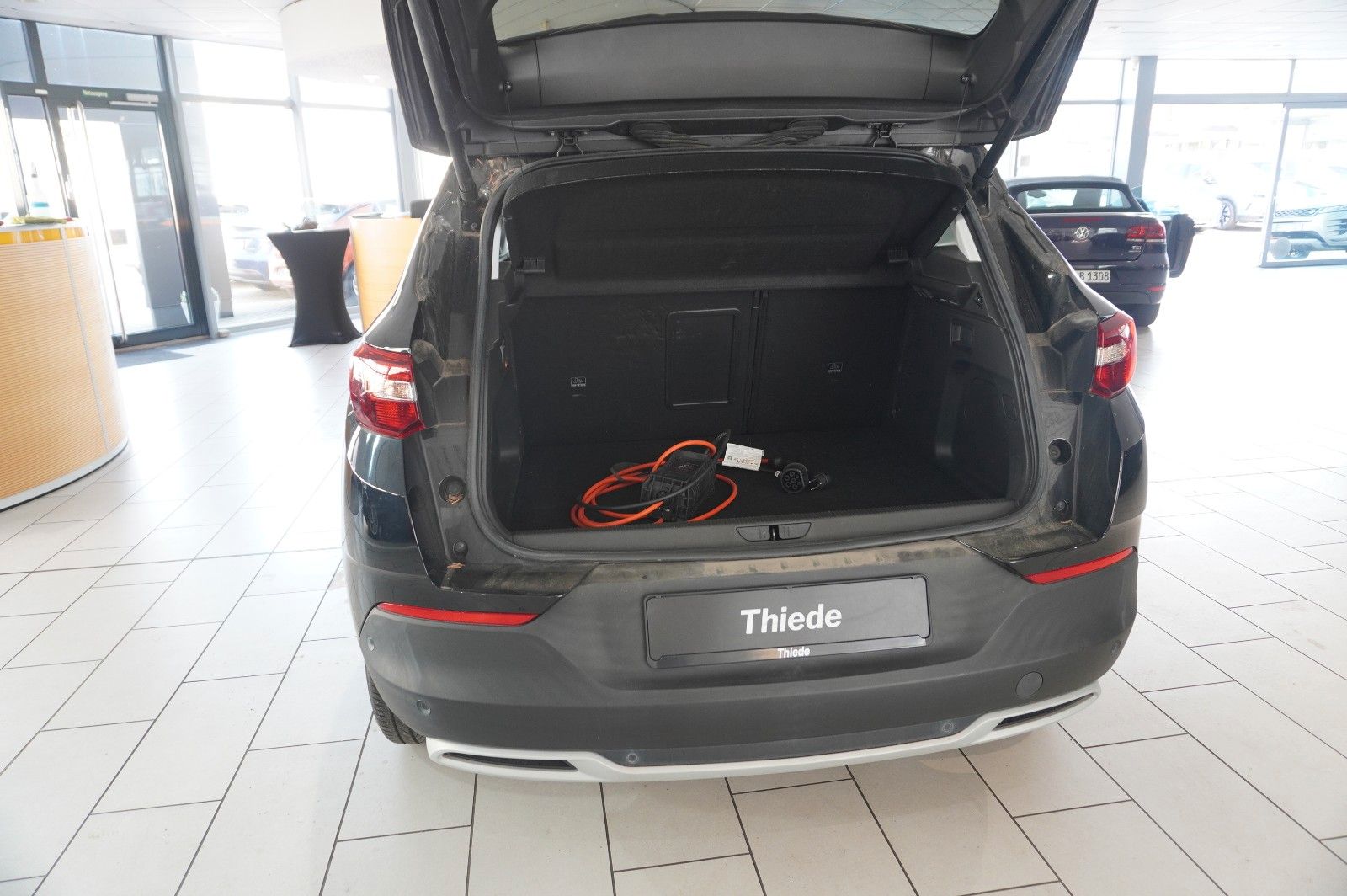 Fahrzeugabbildung Opel Grandland (X) 1.6 PHEV ULTIMATE NAVI/LED/360°/SH
