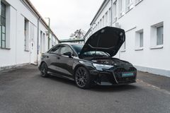 Fahrzeugabbildung Audi RS3 Limousine *1. HAND / SONOS / GARANTIE*