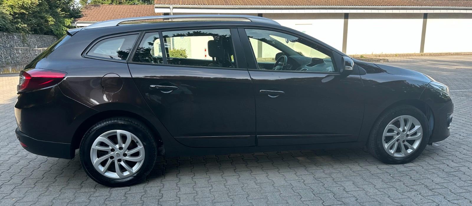 Renault Megane III Grandtour Paris