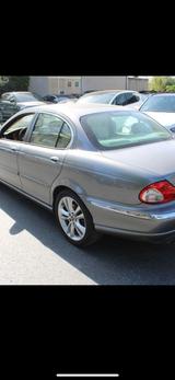Jaguar X Type 4x4 115Tkm - Jaguar X-Type mit Benzin-Antrieb: Limousine