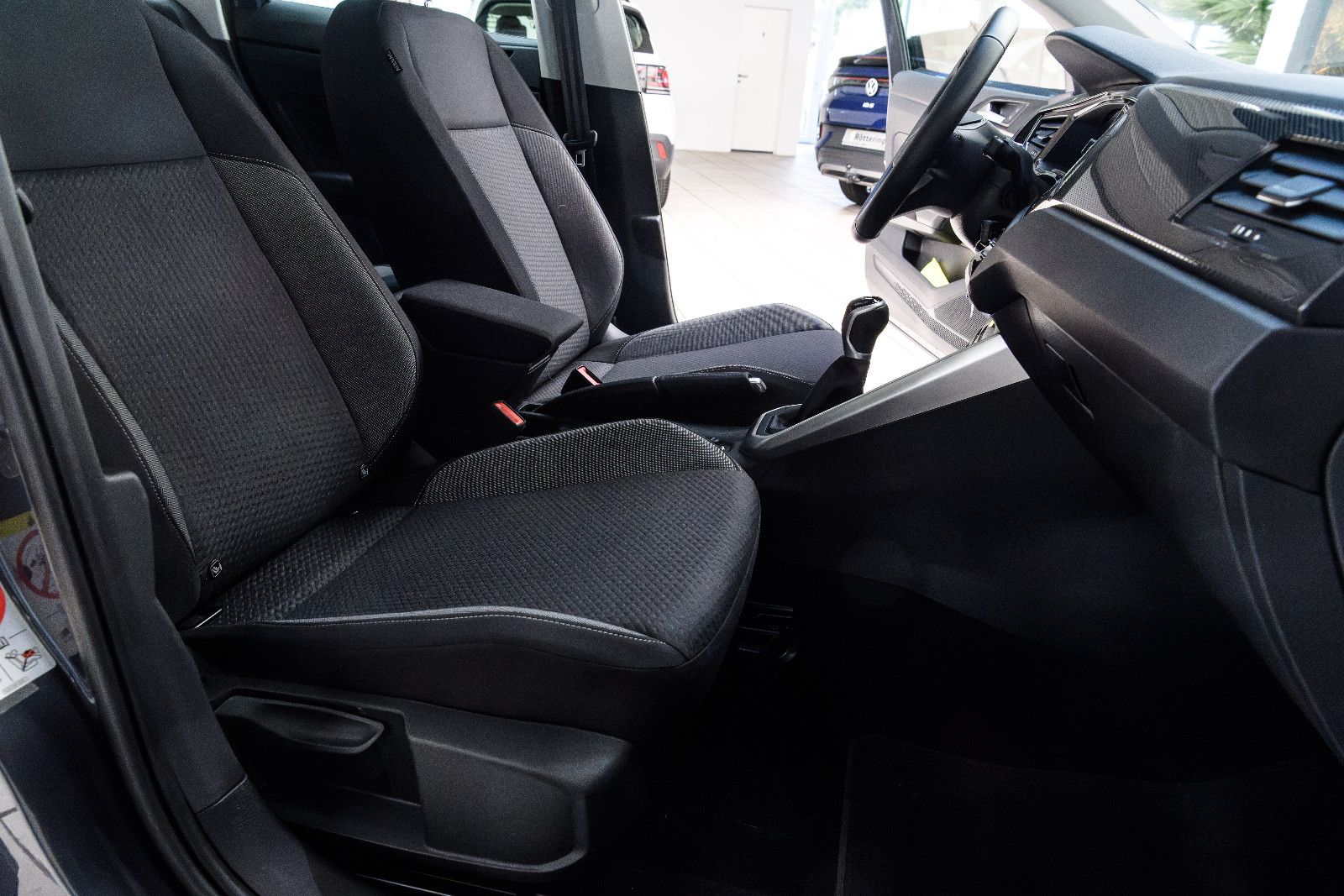 Fahrzeugabbildung Volkswagen Taigo Life+LED+SHZ+NAVI+PDC+*PANORAMA*+GJR