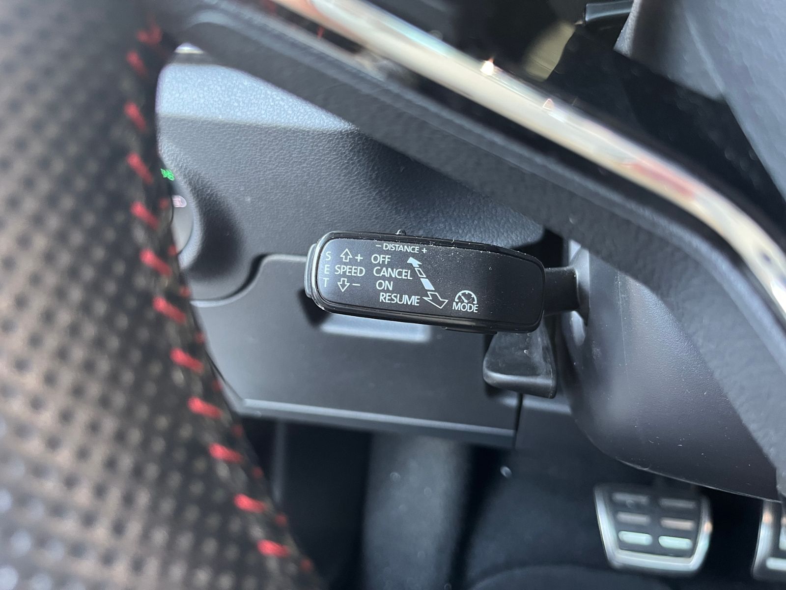 Fahrzeugabbildung SKODA Kamiq Monte Carlo PANO LED NAVI ALU