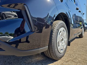 Bild 7 Ford Transit Custom 320 L1 FWD Trend AHK-el. klappb.