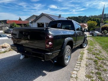Dodge RAM - 8