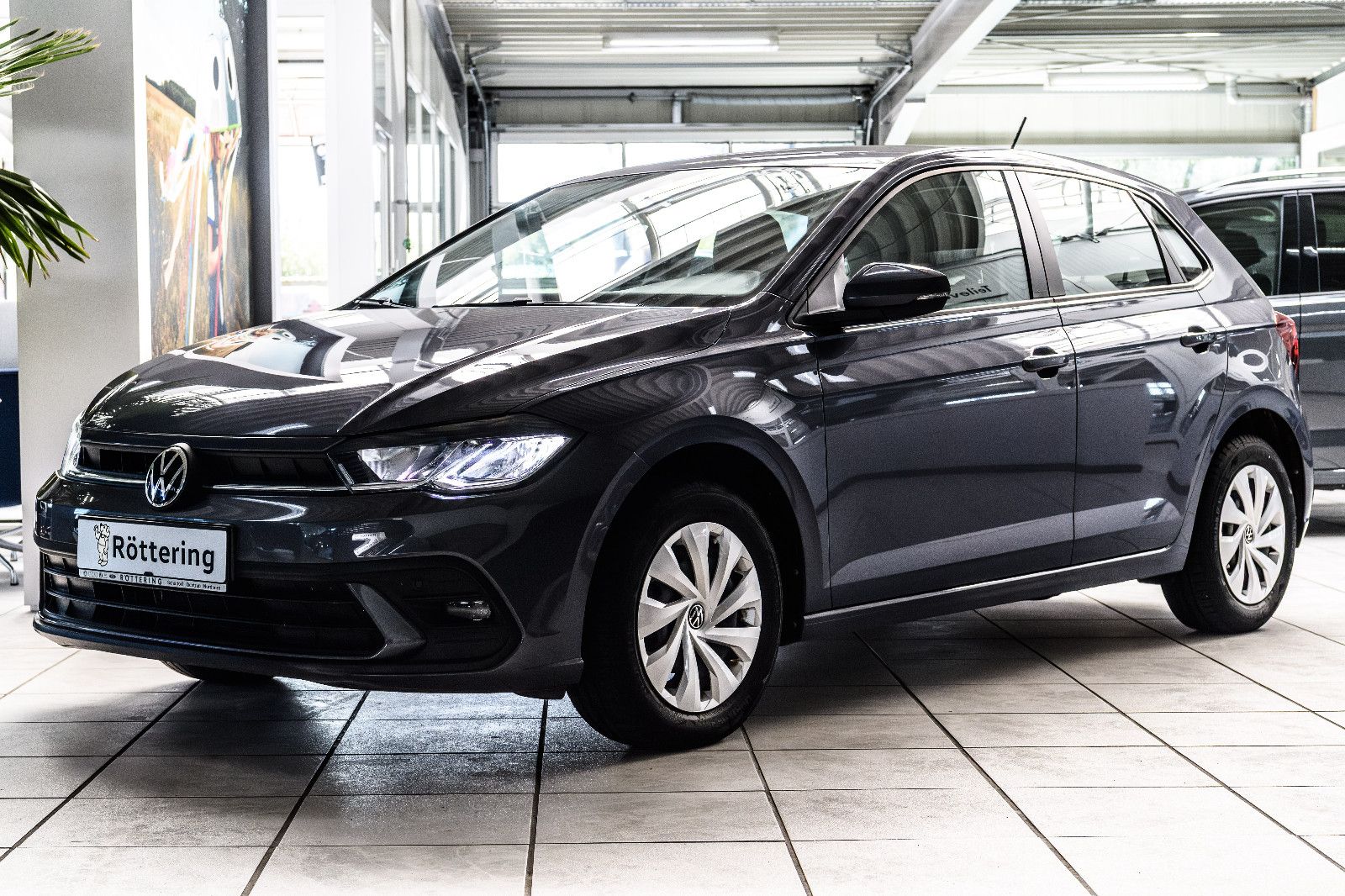 Fahrzeugabbildung Volkswagen Polo 1.0l 59kw+Klima+LED+GJ-Reifen+SHZ