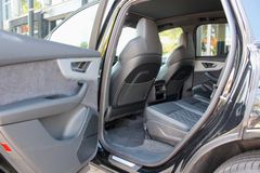 AUDI SQ7 / HUD / LED / PANO / MATRIX / 22-ZOLL