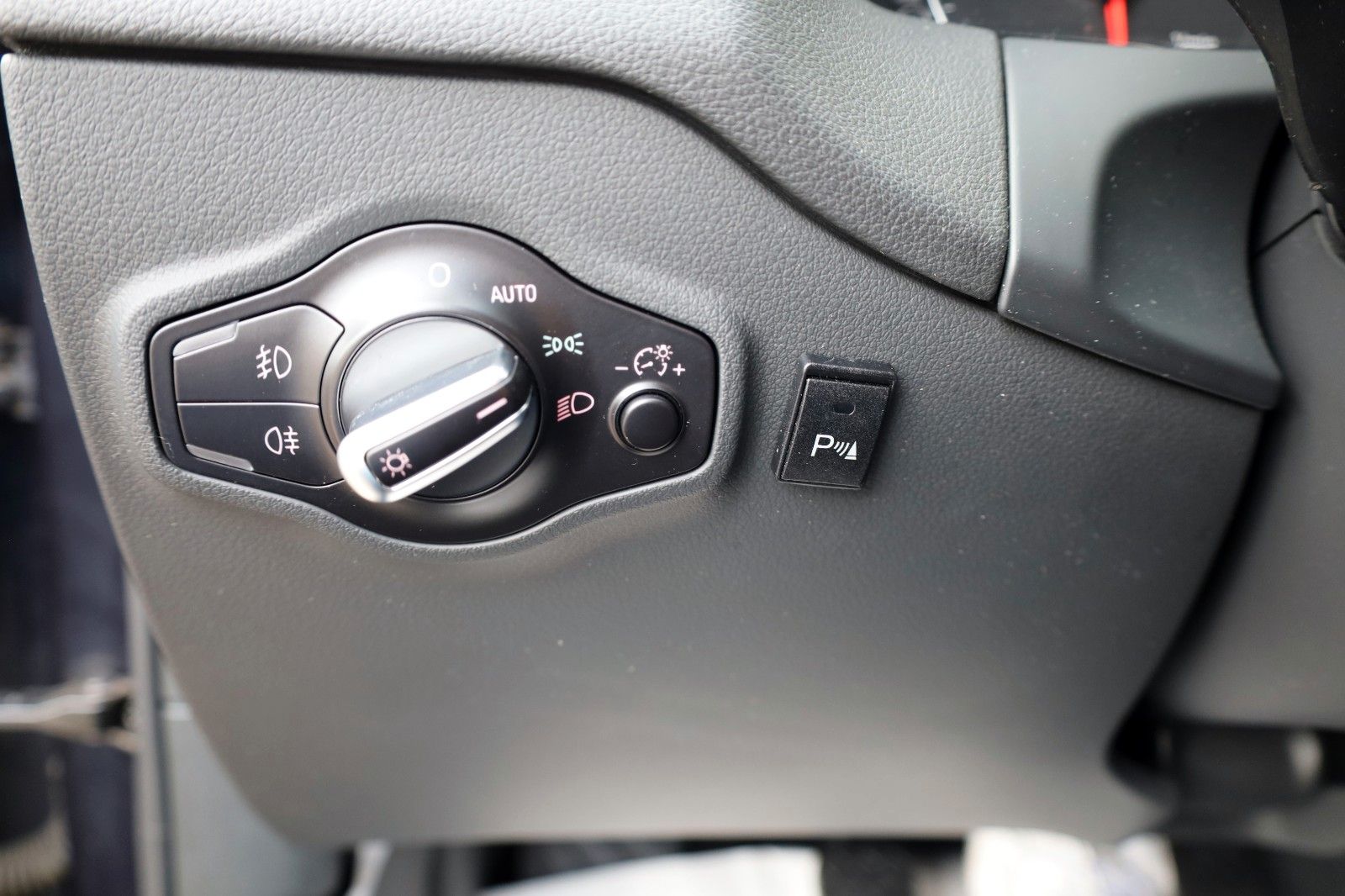 Fahrzeugabbildung Audi Q5 2.0 TDI  quattro Navi,Xenon,Panorama,SH,PDC