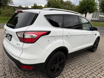 Ford Kuga - 3