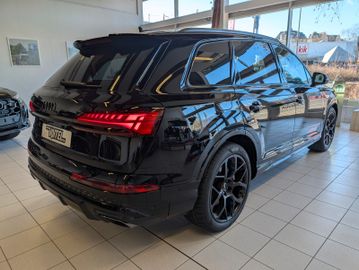 Audi Q7 50 TDI quattro S line