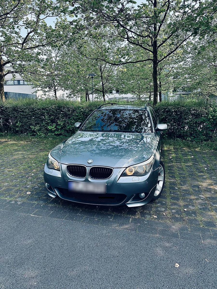 BMW 525
