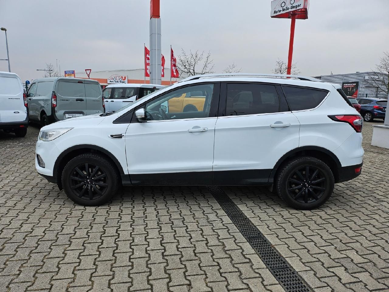 Fahrzeugabbildung Ford Kuga Titanium