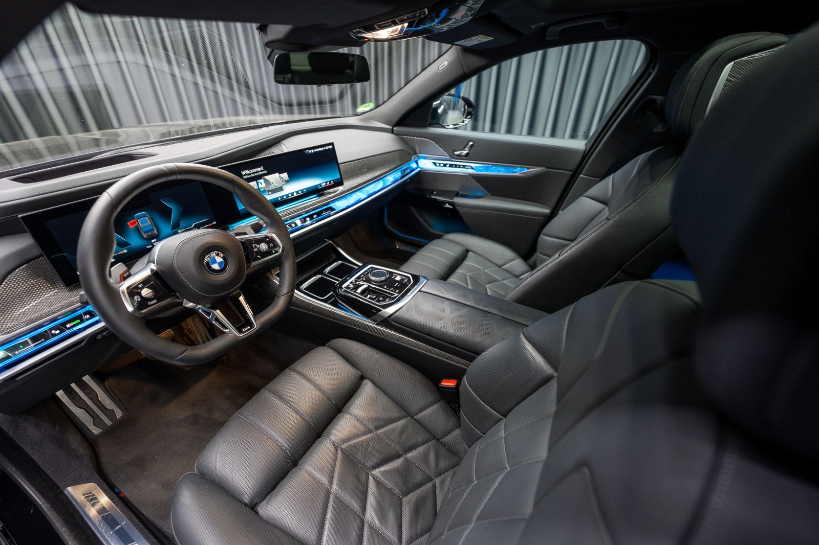 Fahrzeugabbildung BMW 740d xDrive *Sportpaket Pro*Carbon*Innovation