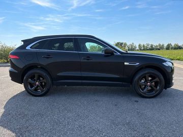 Jaguar F-Pace - 4