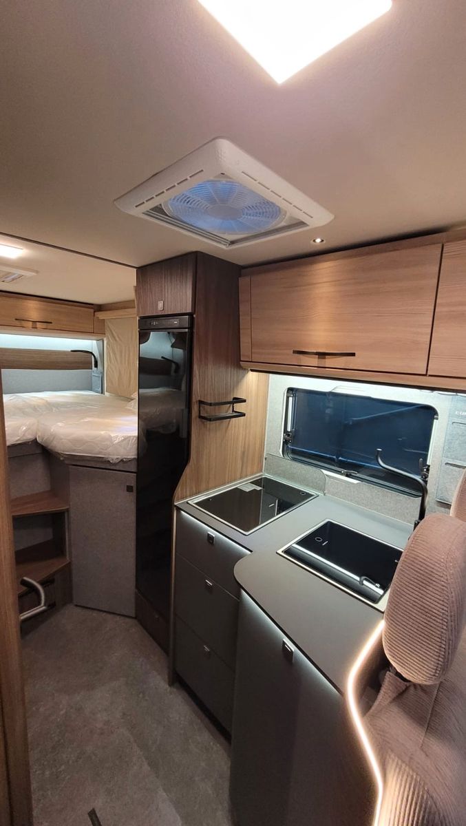 Fahrzeugabbildung Eura Mobil Profila T 696 EB * SAT / TV 32'' *