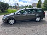 Volkswagen Passat Variant Trendline BlueMotion Automatik - mit Diesel-Antrieb: Kombi, Automatik