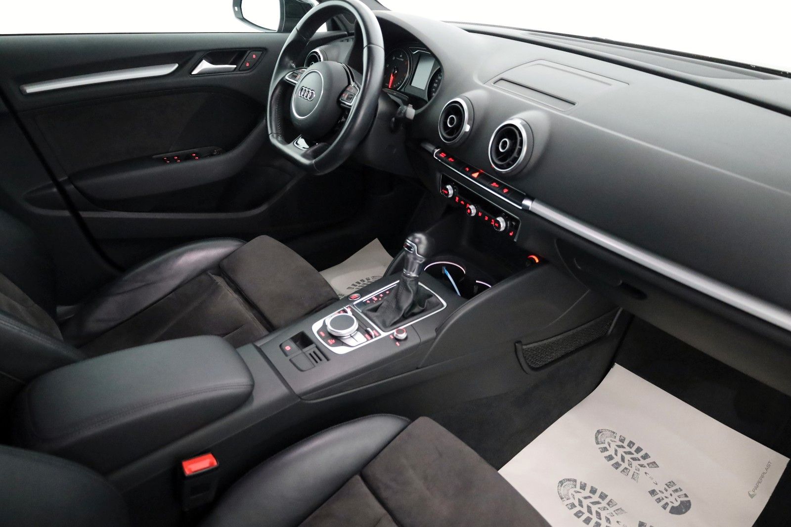 Fahrzeugabbildung Audi A3 Sportback S Line T.Leder,Navi,LED,ACC,SH,+WR