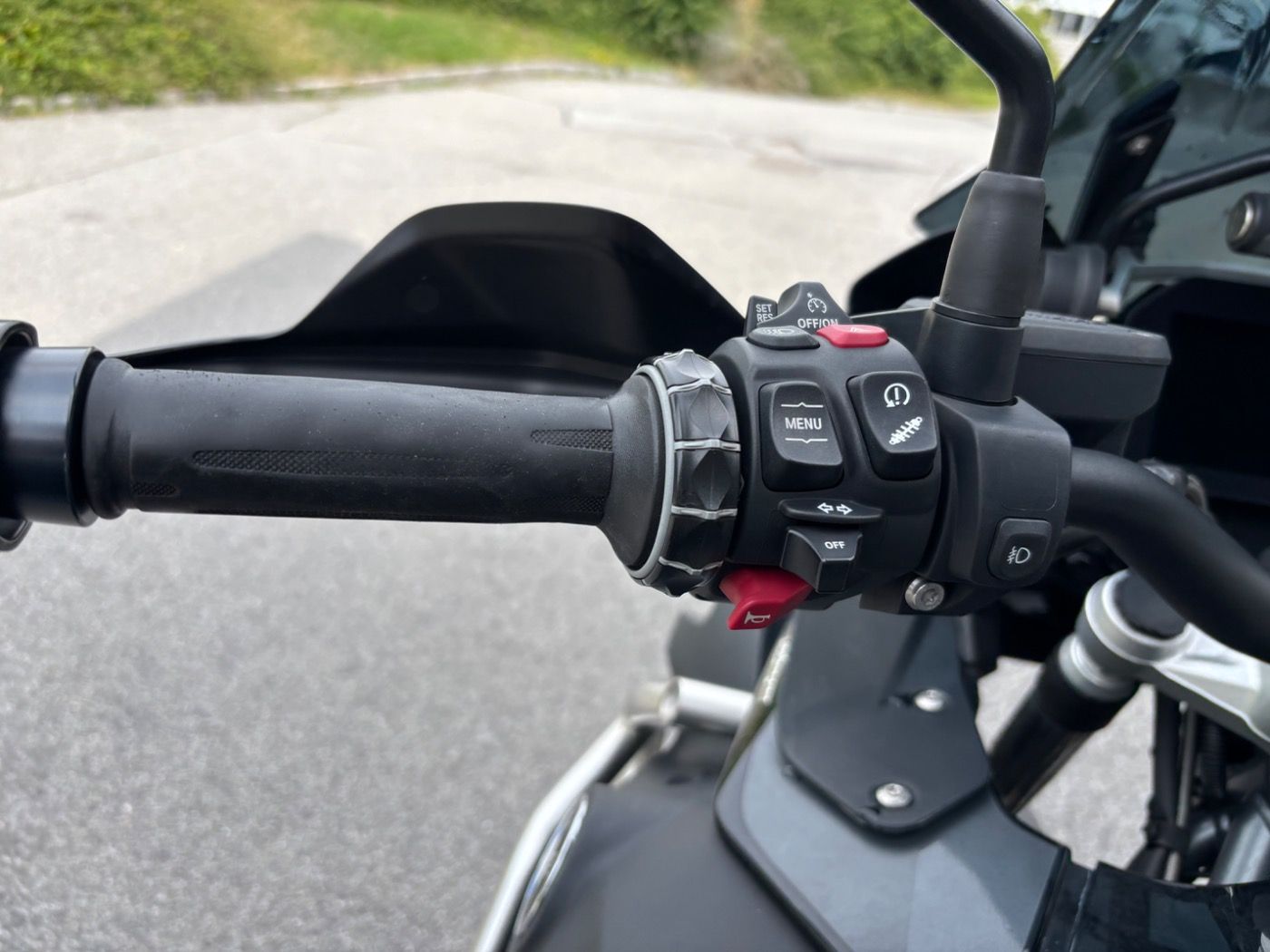 Fahrzeugabbildung BMW R 1250 GS Adventure Triple Black