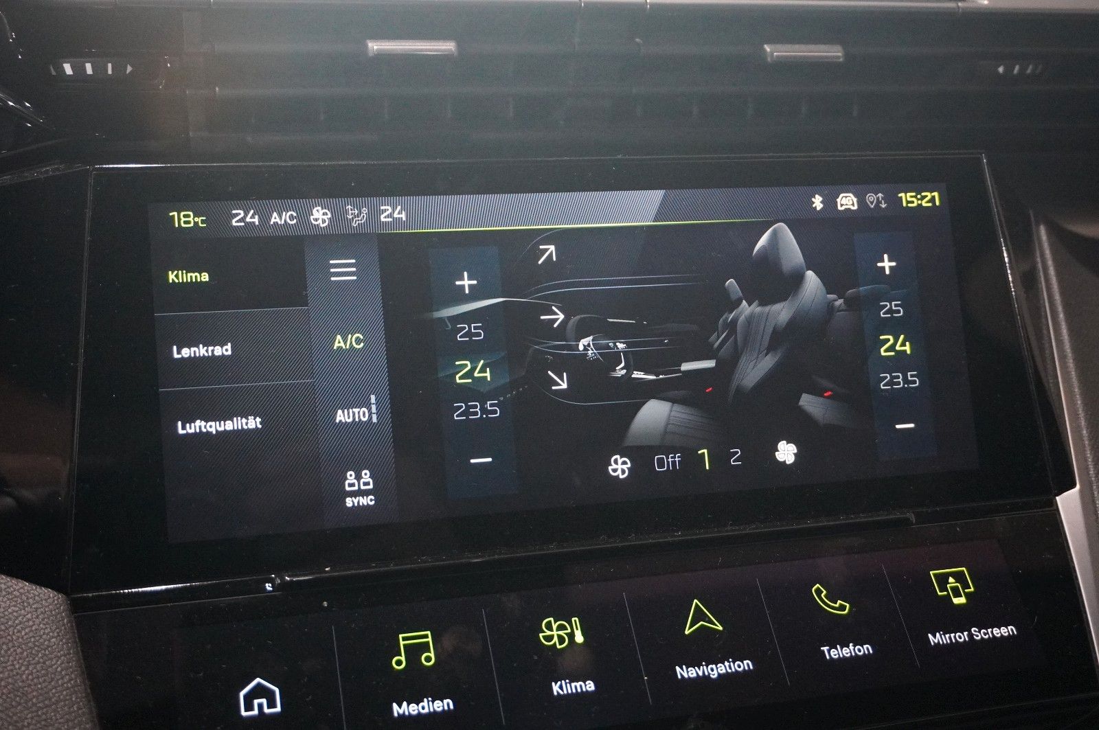 Fahrzeugabbildung Peugeot 308 SW 1.5D GT SPORT NAVI/LED/KAMERA/VIRT./DAB+