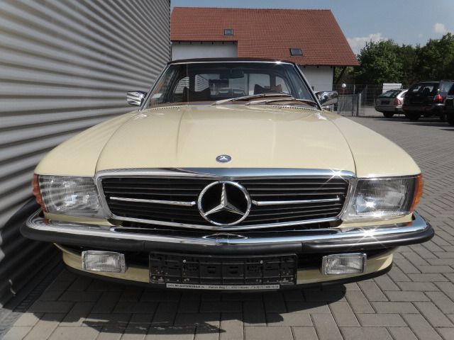 Mercedes-Benz SL 450   R 107 wie NEUWAGEN ! ! ! !