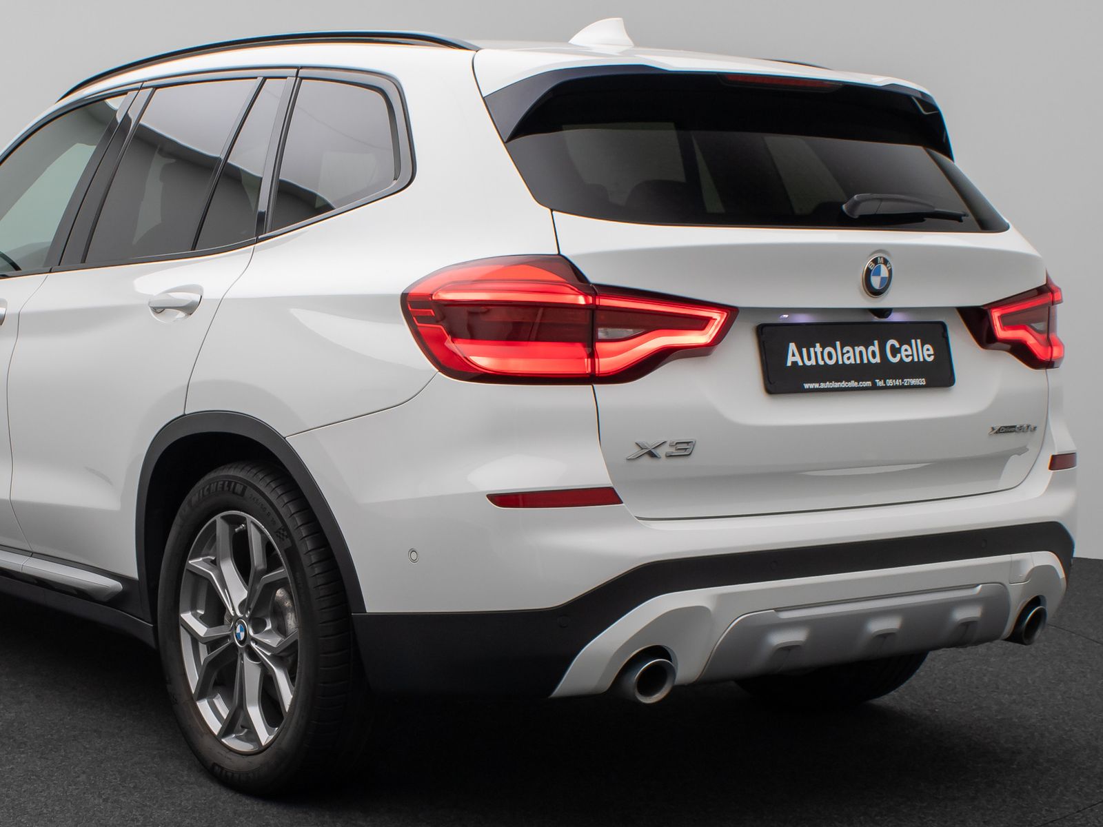 Fahrzeugabbildung BMW X3 xD30e xLine Panorama 360°HUD DAB HiFi Komfort