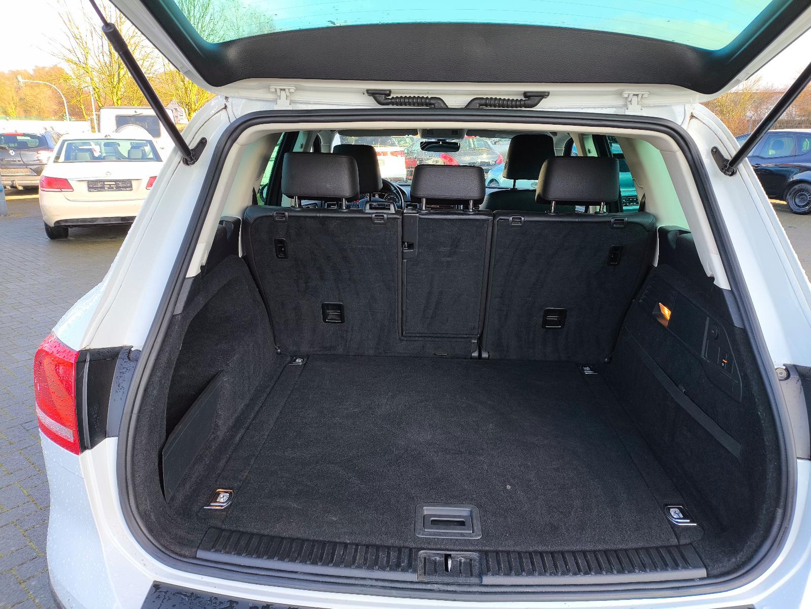 Volkswagen Touareg V6 TDI 4Motion,LEDER,NAVI,SITZHEIZUNG