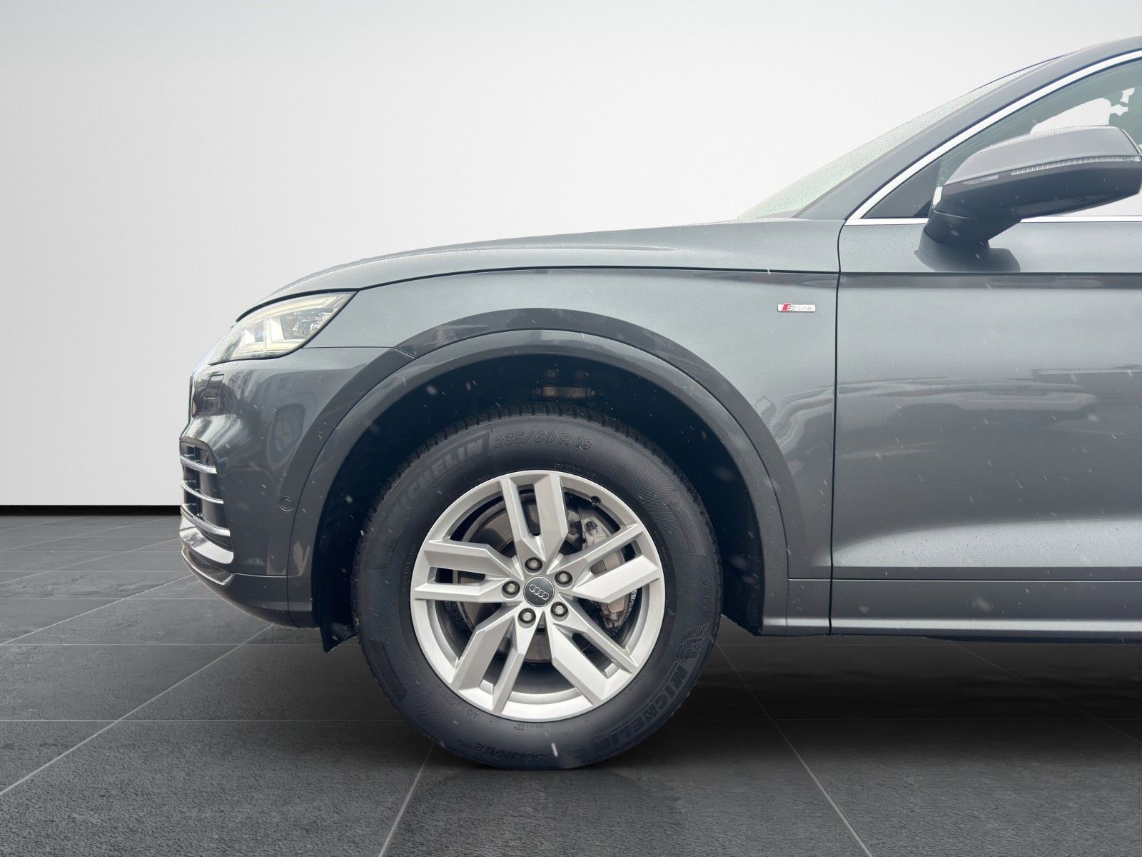 Fahrzeugabbildung Audi Q5 2.0TFSI QUAT S LINE PANO MEMORY AHK 360° LED