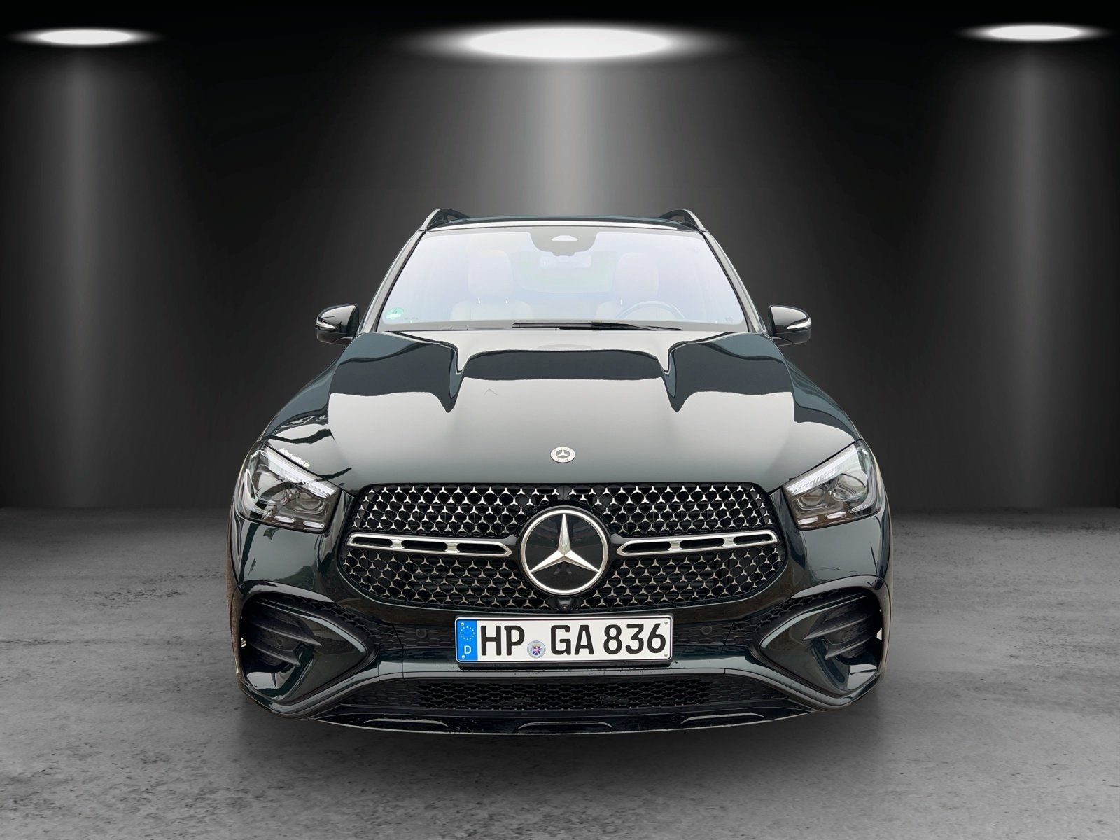 Fahrzeugabbildung Mercedes-Benz GLE 300d 4M AMG Standhzg 22" DISTRO Pano AHK 360